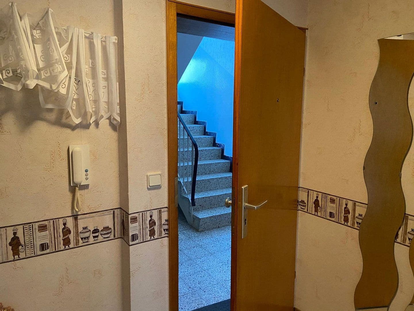 Pronájem bytu 1+1 40 m², Hockenheim, Bádensko-Württembersko Pronájem bytu 1+1 40 m², Hockenheim, Bádensko-Württembersko