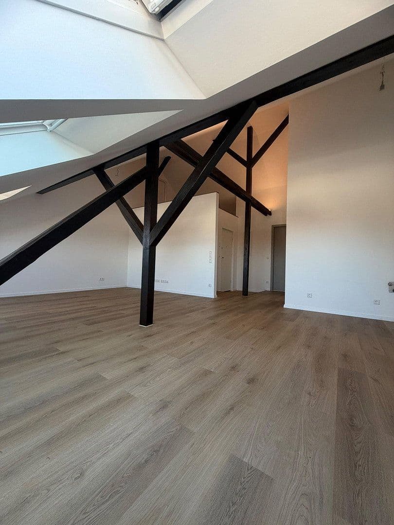 Prodej bytu 2+1 53 m², Schwetzingen, Bádensko-Württembersko Prodej bytu 2+1 53 m², Schwetzingen, Bádensko-Württembersko