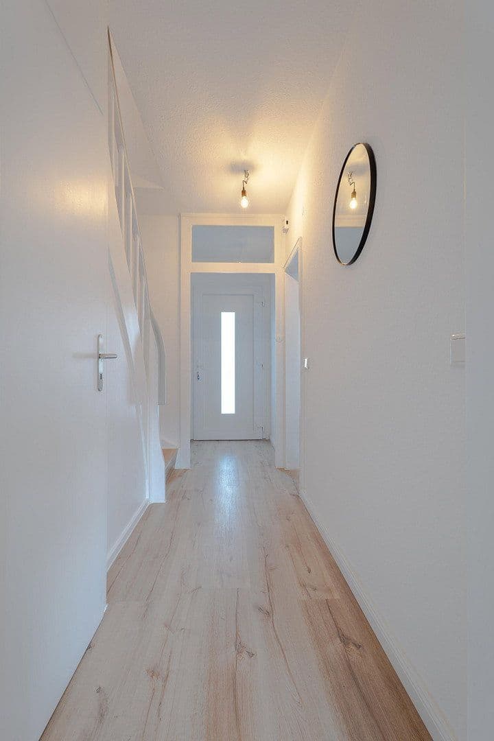 Prodej domu 93 m², pozemek 150 m², Wecholder Straße 128, Bremen, Bremen Prodej domu 93 m², pozemek 150 m², Wecholder Straße 128, Bremen, Bremen