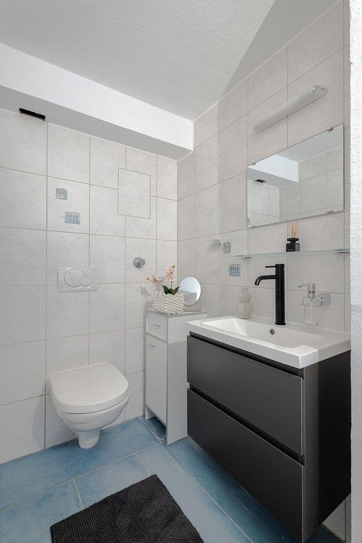 Prodej domu 93 m², pozemek 150 m², Wecholder Straße 128, Bremen, Bremen Prodej domu 93 m², pozemek 150 m², Wecholder Straße 128, Bremen, Bremen