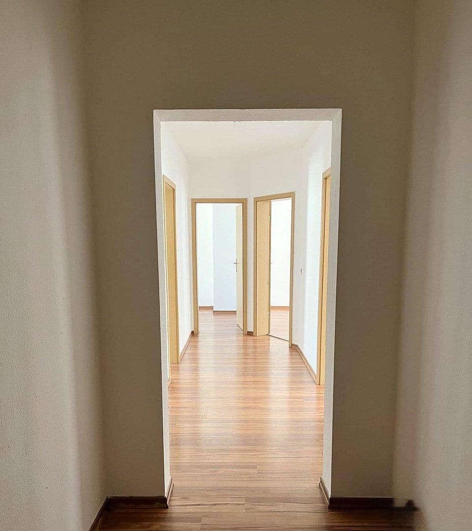 Pronájem bytu 3+1 77 m², Georg-Schumann-Str. 201, Leipzig, Sasko Pronájem bytu 3+1 77 m², Georg-Schumann-Str. 201, Leipzig, Sasko