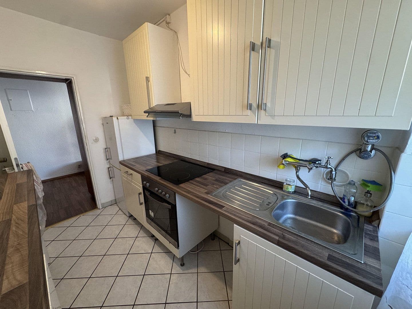 Pronájem bytu 2+1 62 m², Am Hohen Weg 30, Frankfurt am Main, Hessen Pronájem bytu 2+1 62 m², Am Hohen Weg 30, Frankfurt am Main, Hessen