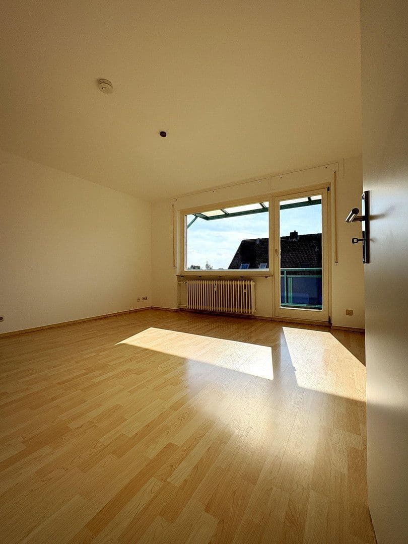 Pronájem bytu 1+kk 28 m², Frankfurt, Hessen Pronájem bytu 1+kk 28 m², Frankfurt, Hessen