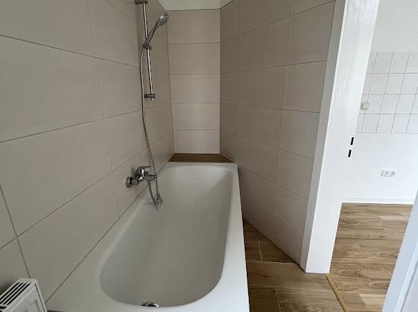Pronájem bytu 3+1 72 m², Güstrow, Mecklenburg-Vorpommern Pronájem bytu 3+1 72 m², Güstrow, Mecklenburg-Vorpommern