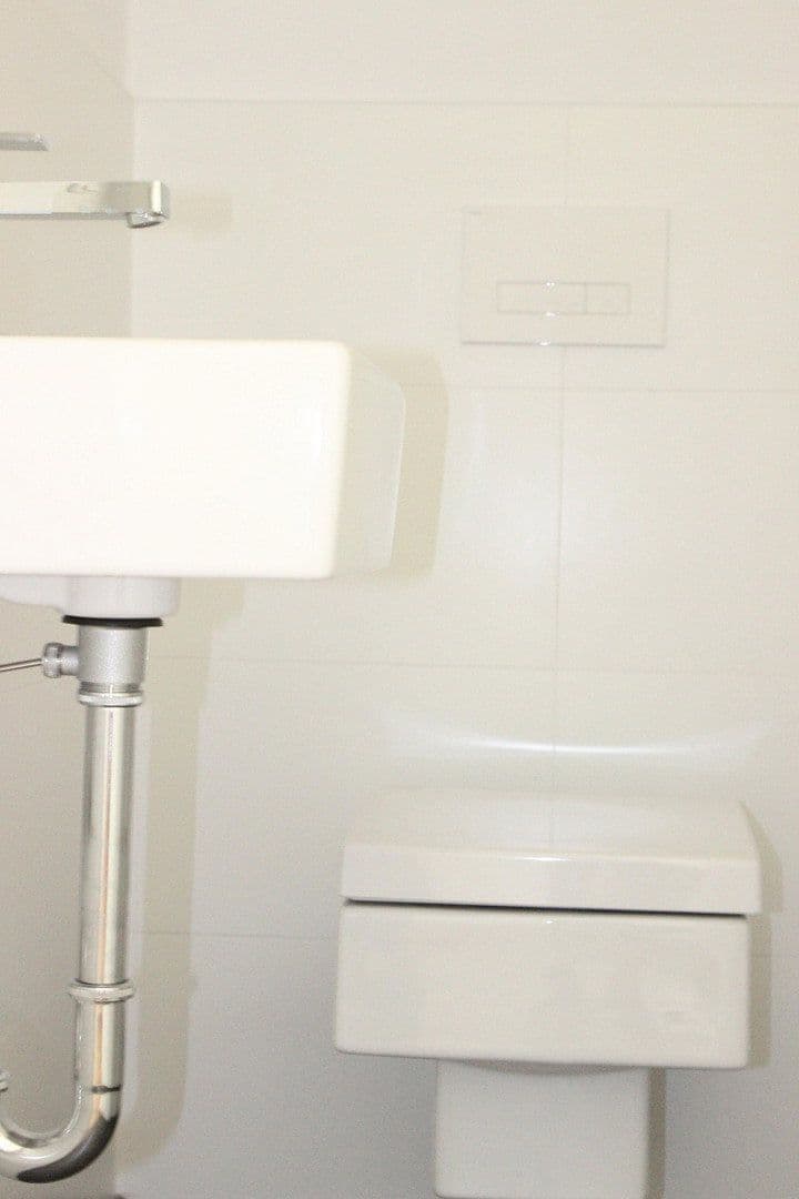 Pronájem bytu 3+kk 97 m², Sterndamm 66 F, Berlin, Berlín Pronájem bytu 3+kk 97 m², Sterndamm 66 F, Berlin, Berlín
