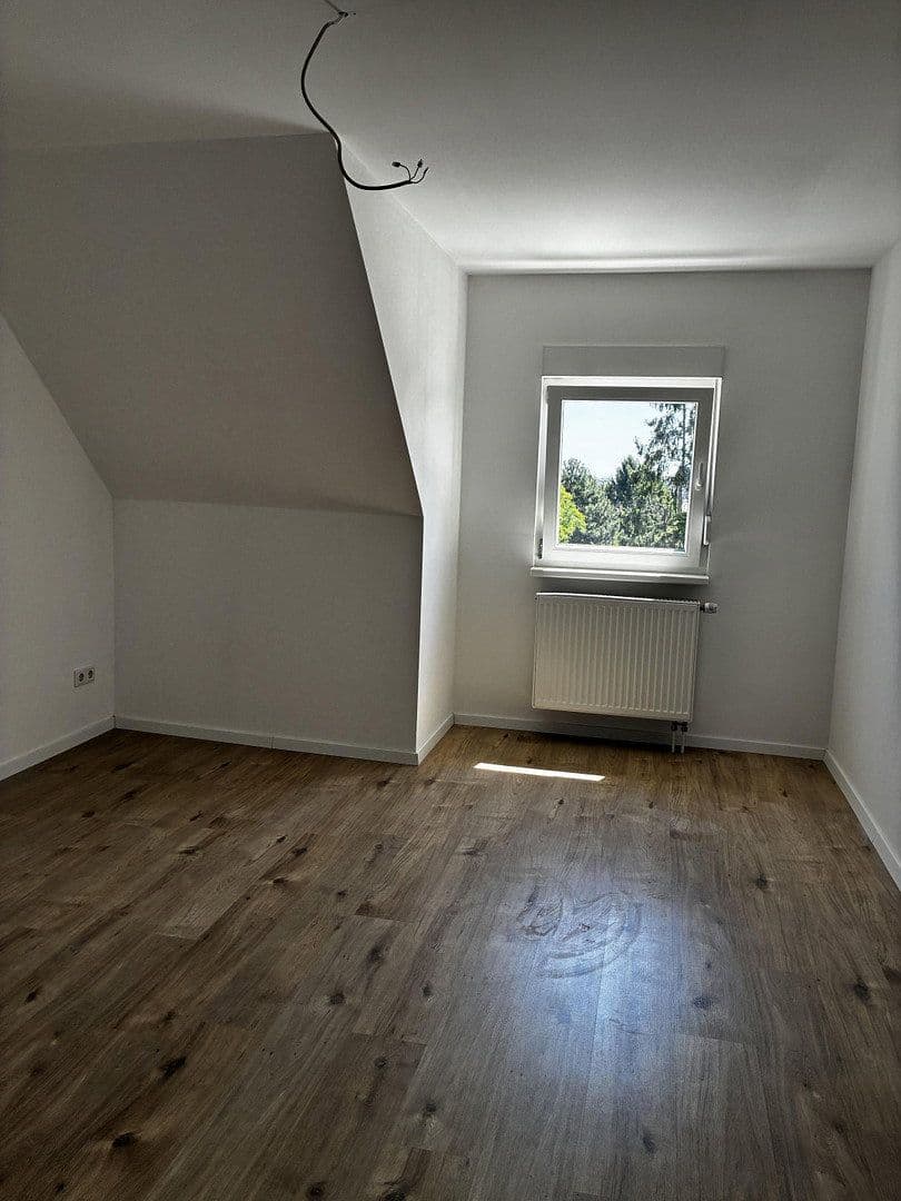 Pronájem bytu 3+1 60 m², Blocksbergstraße 83, Pirmasens, Porýní-Falc Pronájem bytu 3+1 60 m², Blocksbergstraße 83, Pirmasens, Porýní-Falc