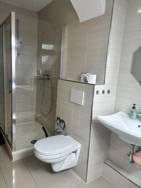 Pronájem bytu 3+1 58 m², Mannheim, Bádensko-Württembersko Pronájem bytu 3+1 58 m², Mannheim, Bádensko-Württembersko