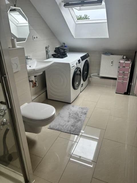 Pronájem bytu 3+1 58 m², Mannheim, Bádensko-Württembersko Pronájem bytu 3+1 58 m², Mannheim, Bádensko-Württembersko