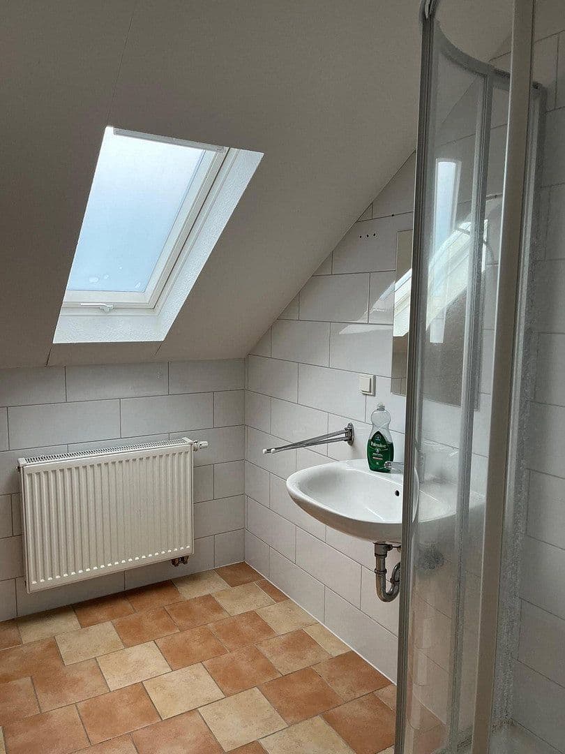 Pronájem bytu 2+1 49 m², Ludwigshafen, Porýní-Falc Pronájem bytu 2+1 49 m², Ludwigshafen, Porýní-Falc