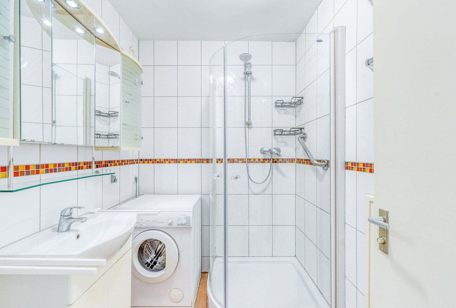 Prodej bytu 2+1 68 m², Angerburger Allee, Berlin, Berlín Prodej bytu 2+1 68 m², Angerburger Allee, Berlin, Berlín