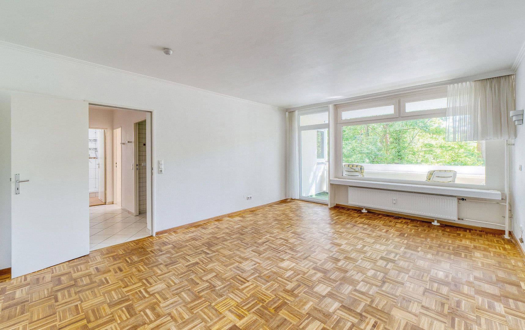 Prodej bytu 2+1 68 m², Angerburger Allee, Berlin, Berlín Prodej bytu 2+1 68 m², Angerburger Allee, Berlin, Berlín