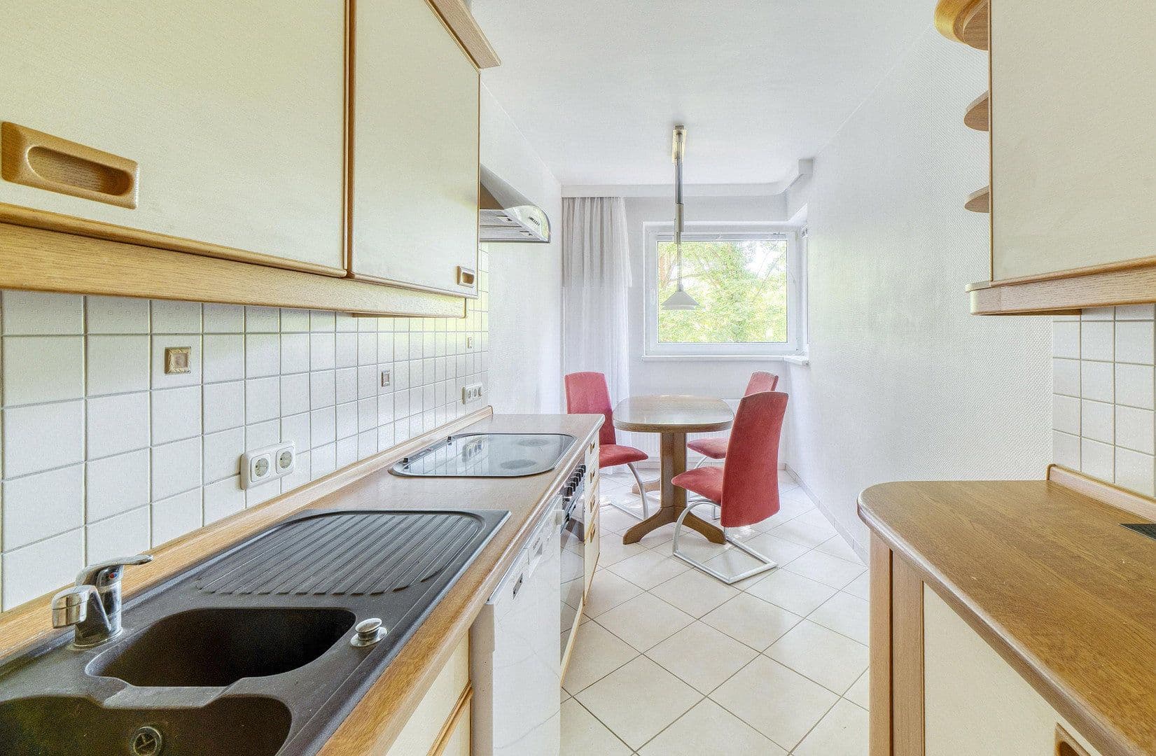 Prodej bytu 2+1 68 m², Angerburger Allee, Berlin, Berlín Prodej bytu 2+1 68 m², Angerburger Allee, Berlin, Berlín