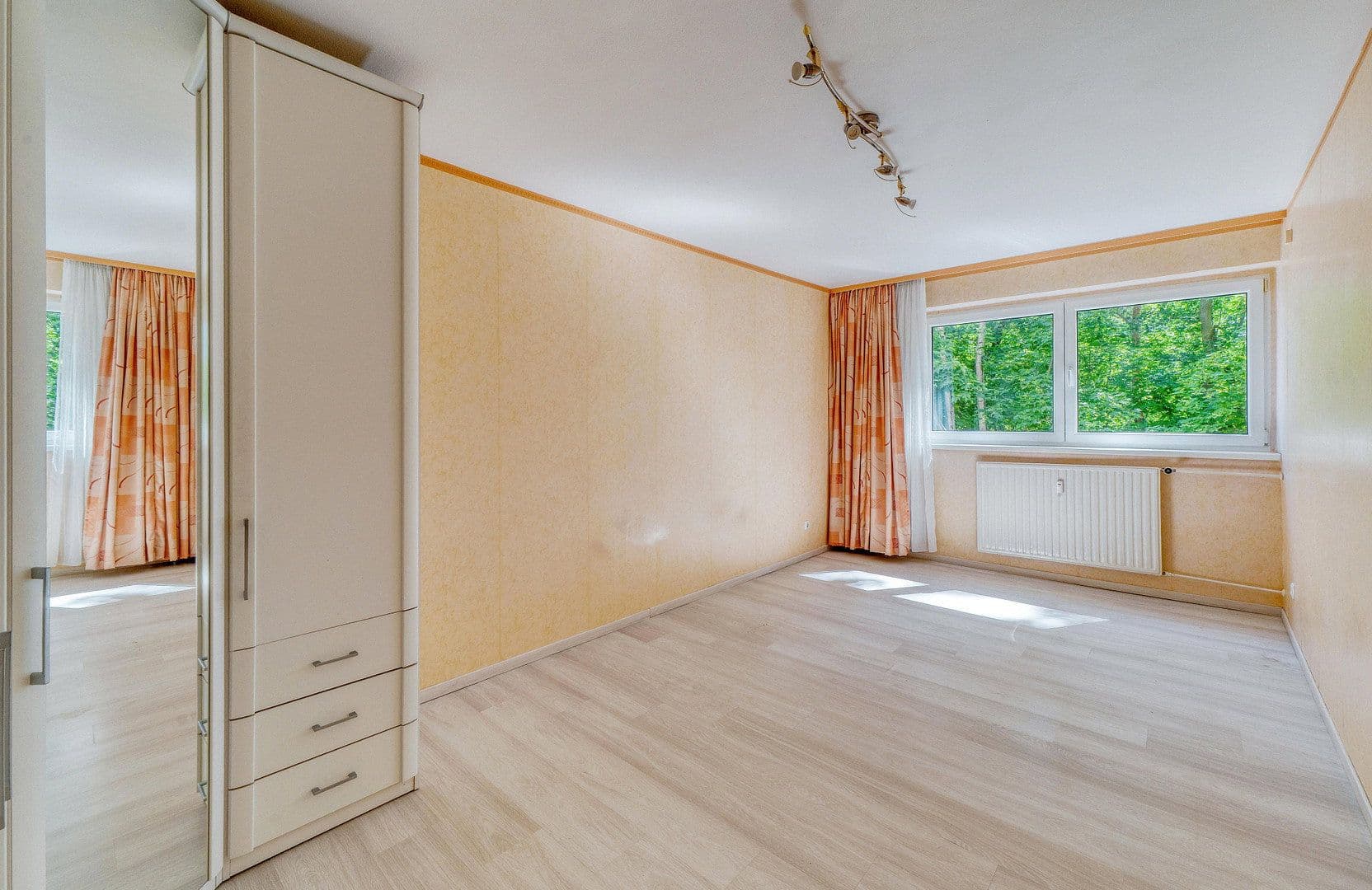 Prodej bytu 2+1 68 m², Angerburger Allee, Berlin, Berlín Prodej bytu 2+1 68 m², Angerburger Allee, Berlin, Berlín