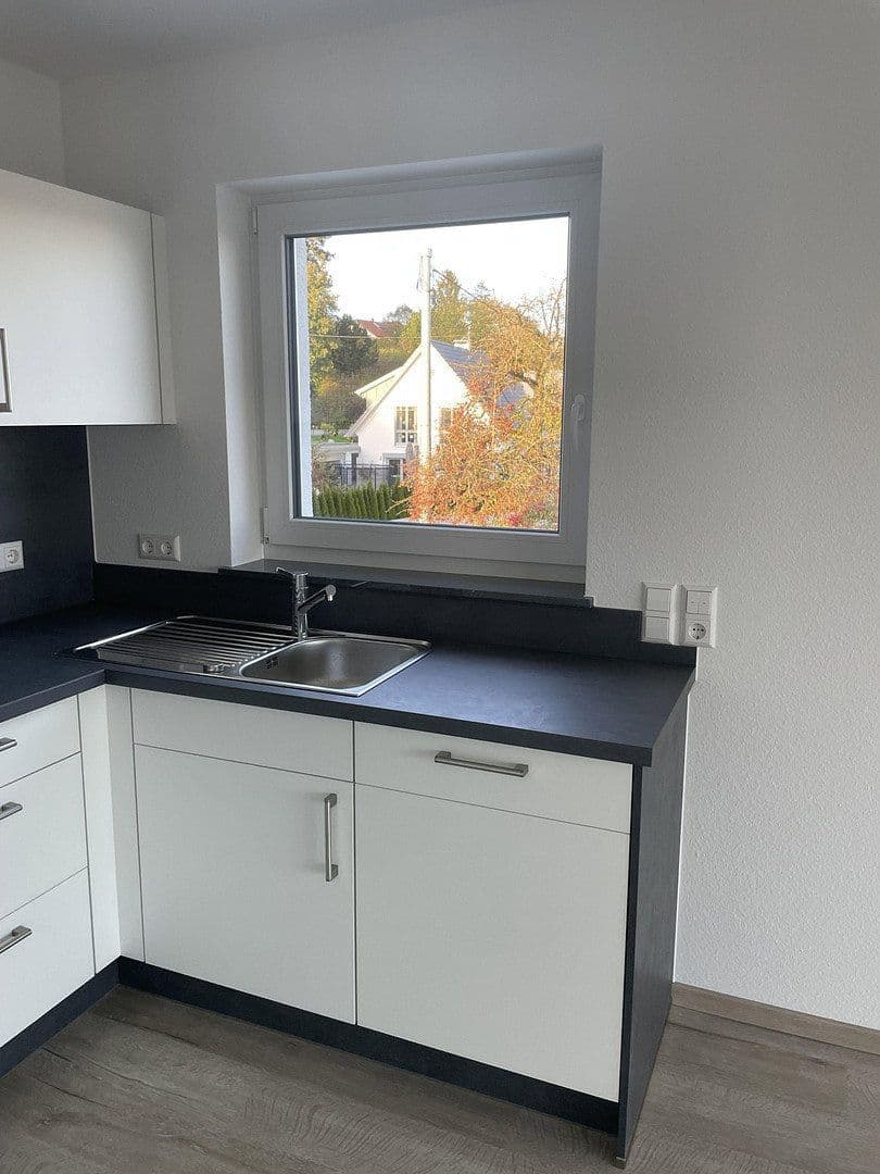 Pronájem bytu 3+1 83 m², Eichendorffstr.3, Rottenacker, Bádensko-Württembersko Pronájem bytu 3+1 83 m², Eichendorffstr.3, Rottenacker, Bádensko-Württembersko