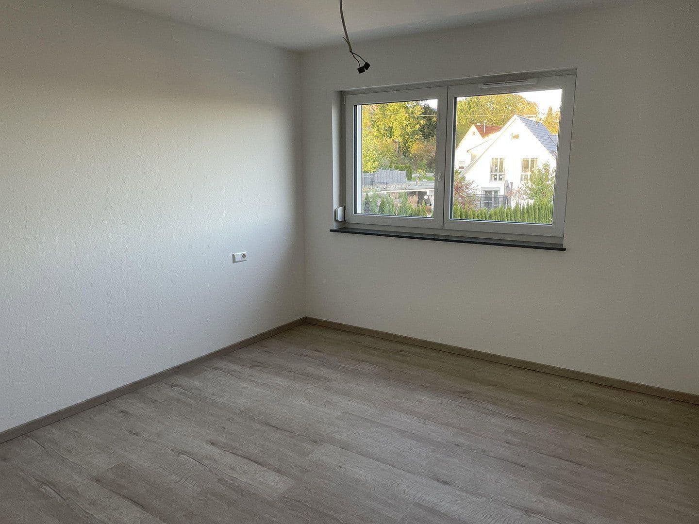 Pronájem bytu 3+1 83 m², Eichendorffstr.3, Rottenacker, Bádensko-Württembersko Pronájem bytu 3+1 83 m², Eichendorffstr.3, Rottenacker, Bádensko-Württembersko