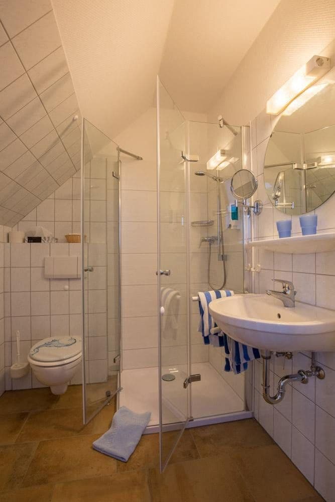 Prodej domu 140 m², pozemek 8.907 m², Hooger Fähre 6, Pellworm, Šlesvicko-Holštýnsko Prodej domu 140 m², pozemek 8.907 m², Hooger Fähre 6, Pellworm, Šlesvicko-Holštýnsko