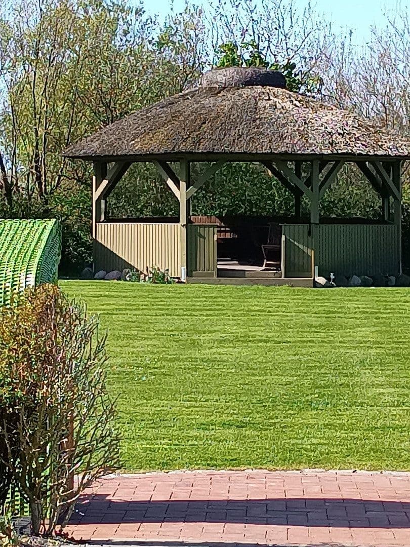 Prodej domu 140 m², pozemek 8.907 m², Hooger Fähre 6, Pellworm, Šlesvicko-Holštýnsko Prodej domu 140 m², pozemek 8.907 m², Hooger Fähre 6, Pellworm, Šlesvicko-Holštýnsko