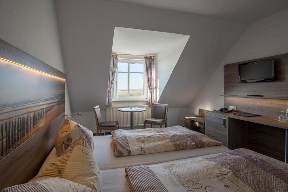 Prodej domu 140 m², pozemek 8.907 m², Hooger Fähre 6, Pellworm, Šlesvicko-Holštýnsko Prodej domu 140 m², pozemek 8.907 m², Hooger Fähre 6, Pellworm, Šlesvicko-Holštýnsko