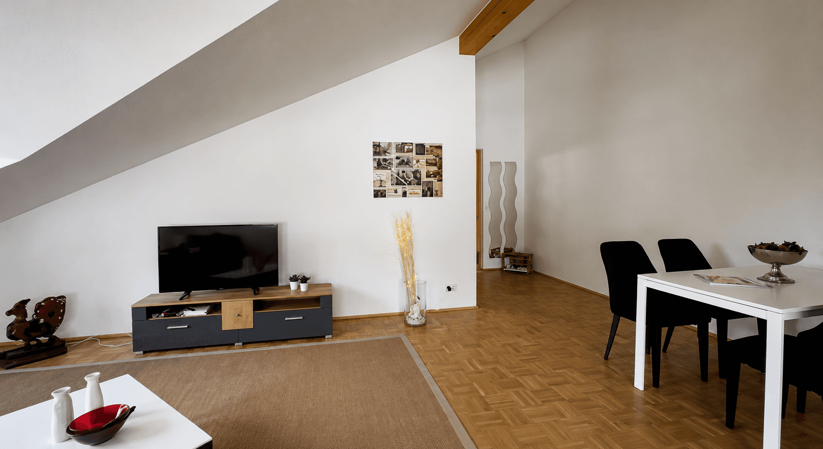 Pronájem bytu 2+1 62 m², Herrenberg, Bádensko-Württembersko Pronájem bytu 2+1 62 m², Herrenberg, Bádensko-Württembersko