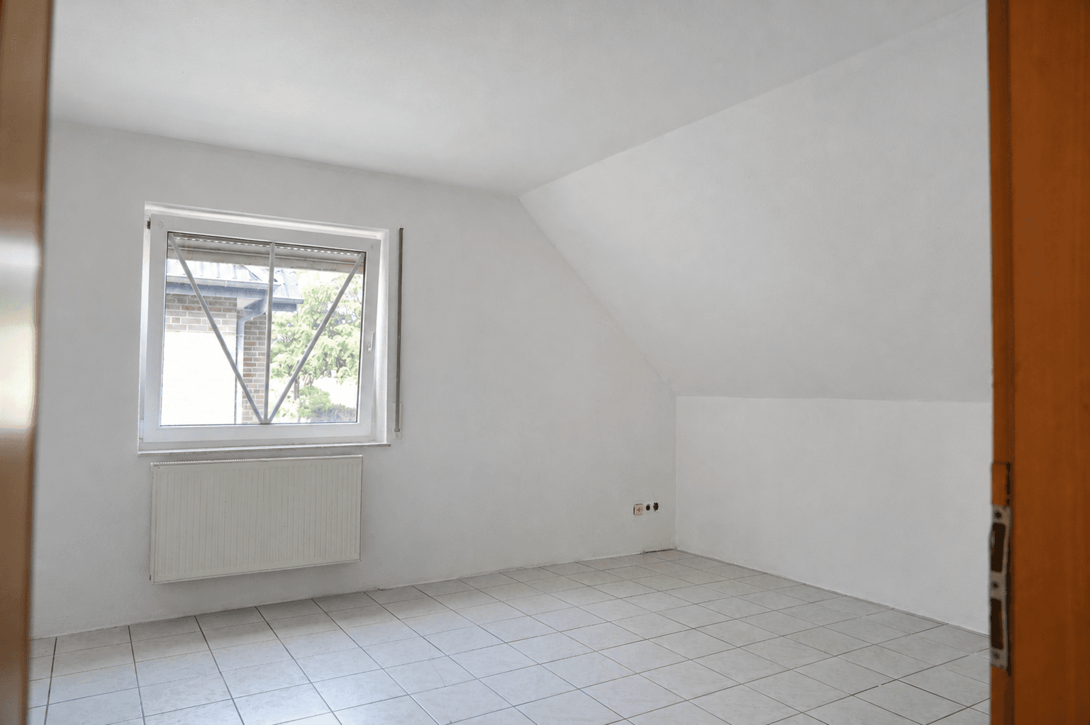 Prodej domu 125 m², pozemek 430 m², Rheiner Straße 99, Ibbenbüren, Severní Porýní-Vestfálsko Prodej domu 125 m², pozemek 430 m², Rheiner Straße 99, Ibbenbüren, Severní Porýní-Vestfálsko