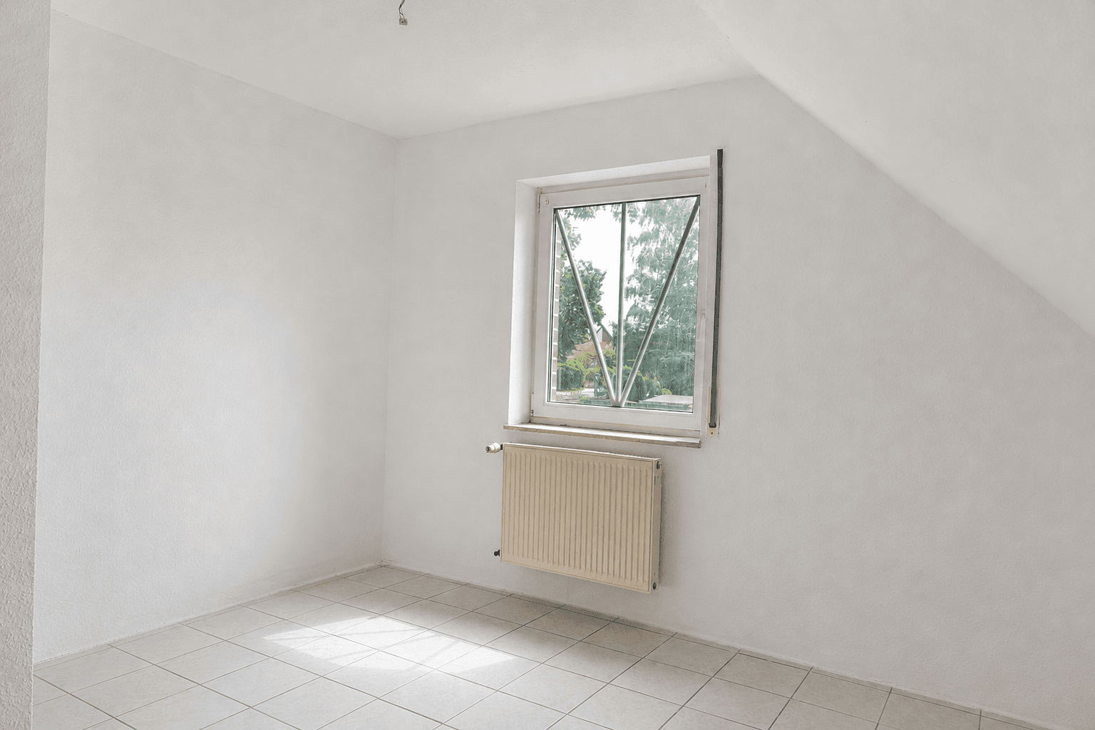 Prodej domu 125 m², pozemek 430 m², Rheiner Straße 99, Ibbenbüren, Severní Porýní-Vestfálsko Prodej domu 125 m², pozemek 430 m², Rheiner Straße 99, Ibbenbüren, Severní Porýní-Vestfálsko