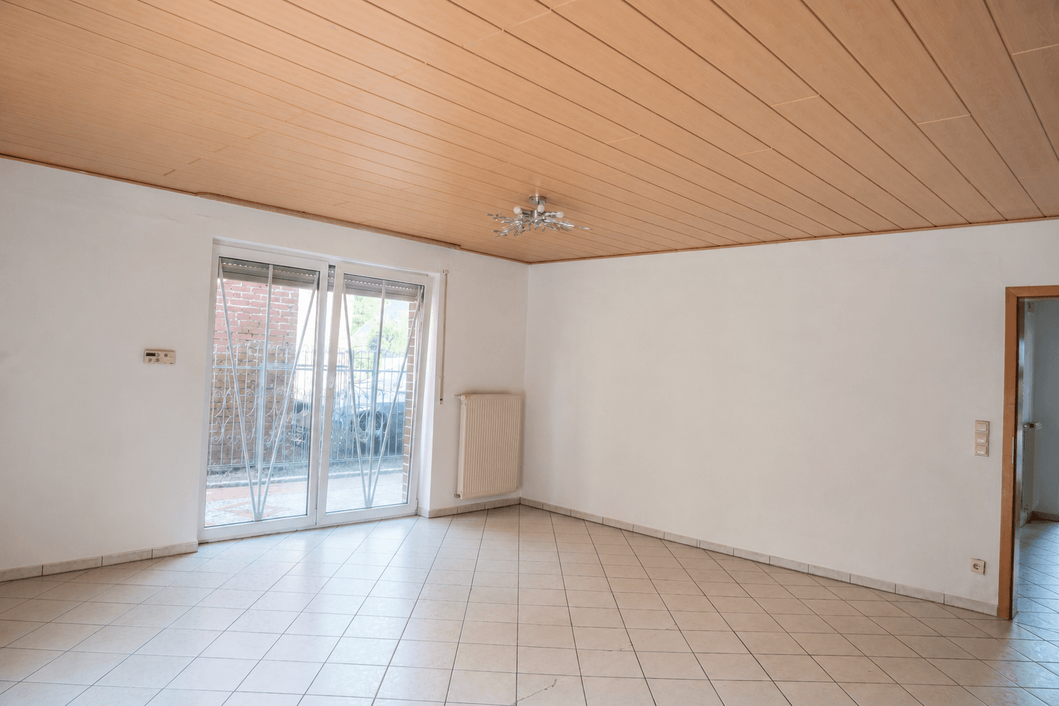 Prodej domu 125 m², pozemek 430 m², Rheiner Straße 99, Ibbenbüren, Severní Porýní-Vestfálsko Prodej domu 125 m², pozemek 430 m², Rheiner Straße 99, Ibbenbüren, Severní Porýní-Vestfálsko