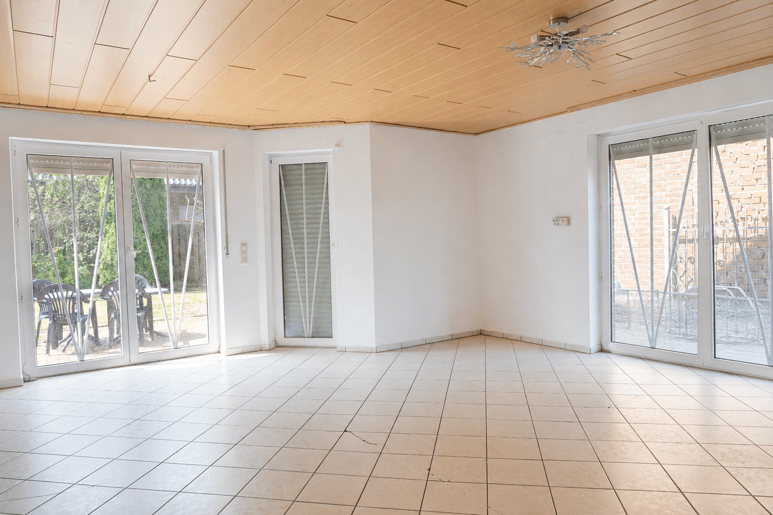 Prodej domu 125 m², pozemek 430 m², Rheiner Straße 99, Ibbenbüren, Severní Porýní-Vestfálsko Prodej domu 125 m², pozemek 430 m², Rheiner Straße 99, Ibbenbüren, Severní Porýní-Vestfálsko