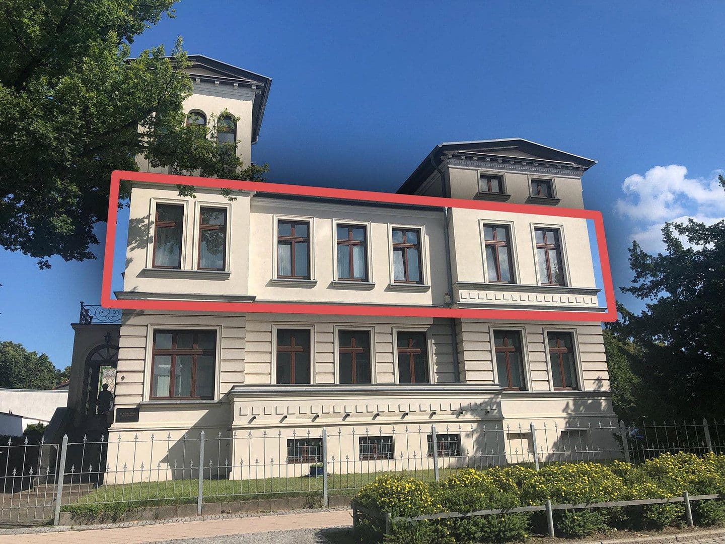 Pronájem bytu 5+1 157 m², Güstrower Str. 9, Waren (Müritz), Mecklenburg-Vorpommern Pronájem bytu 5+1 157 m², Güstrower Str. 9, Waren (Müritz), Mecklenburg-Vorpommern