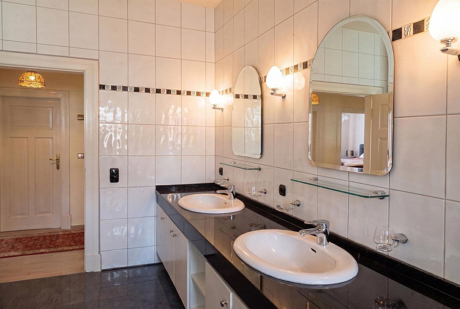 Pronájem bytu 5+1 157 m², Güstrower Str. 9, Waren (Müritz), Mecklenburg-Vorpommern Pronájem bytu 5+1 157 m², Güstrower Str. 9, Waren (Müritz), Mecklenburg-Vorpommern
