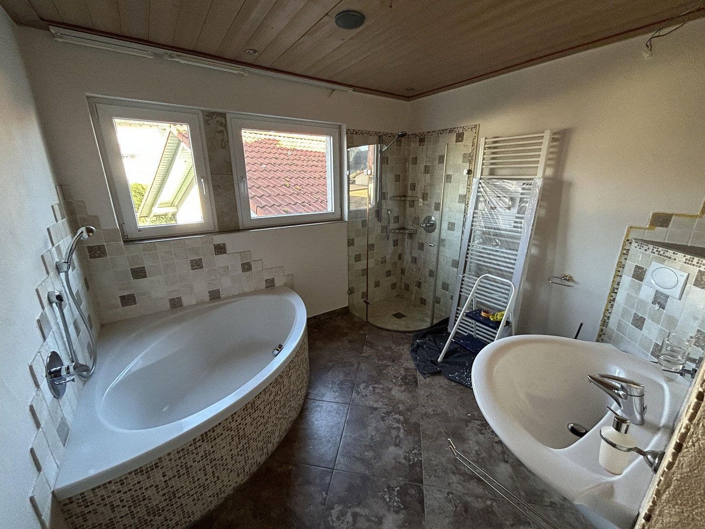 Pronájem bytu 4+1 110 m², Grüntalstr 12, Hösbach, Bavorsko Pronájem bytu 4+1 110 m², Grüntalstr 12, Hösbach, Bavorsko