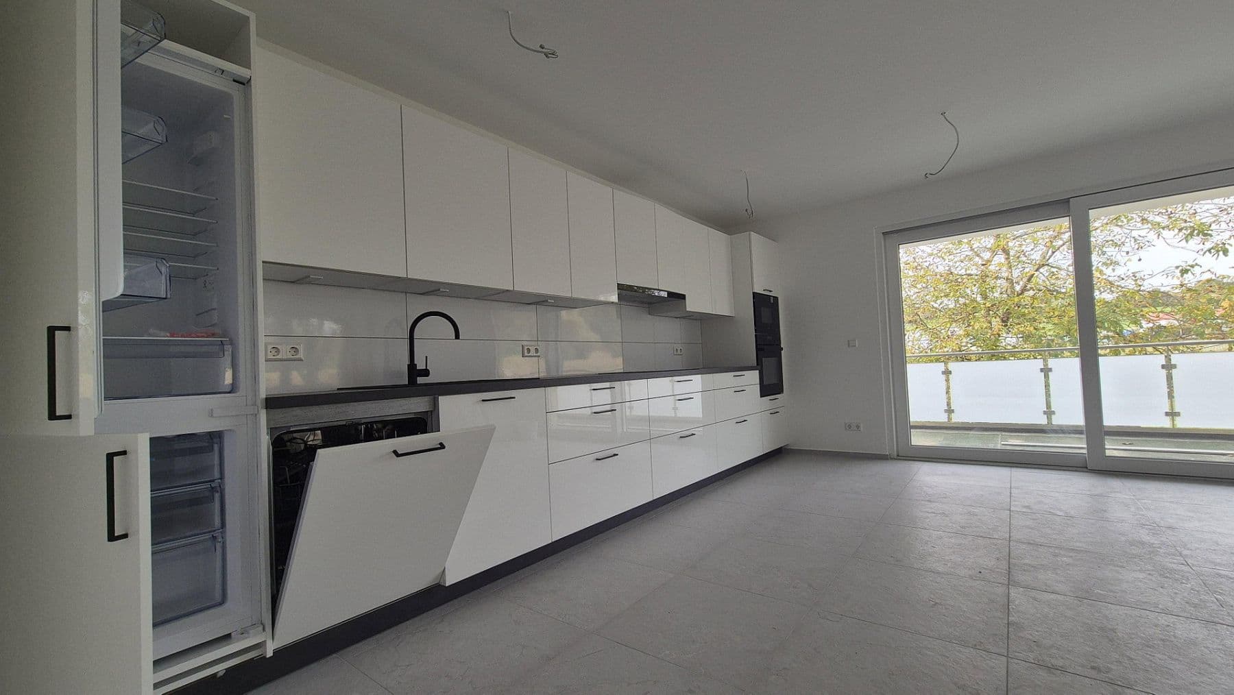 Pronájem bytu 3+1 90 m², Am Bach 17, Aglasterhausen, Bádensko-Württembersko Pronájem bytu 3+1 90 m², Am Bach 17, Aglasterhausen, Bádensko-Württembersko
