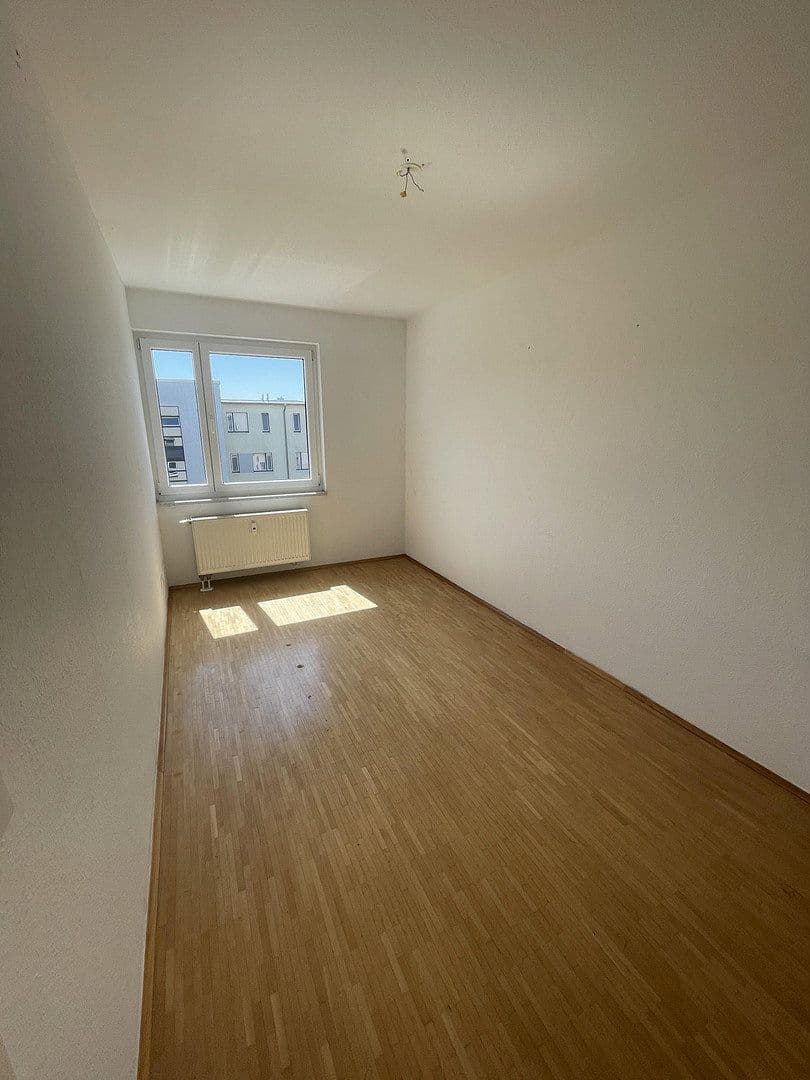 Prodej bytu 4+1 90 m², Köln, Severní Porýní-Vestfálsko Prodej bytu 4+1 90 m², Köln, Severní Porýní-Vestfálsko