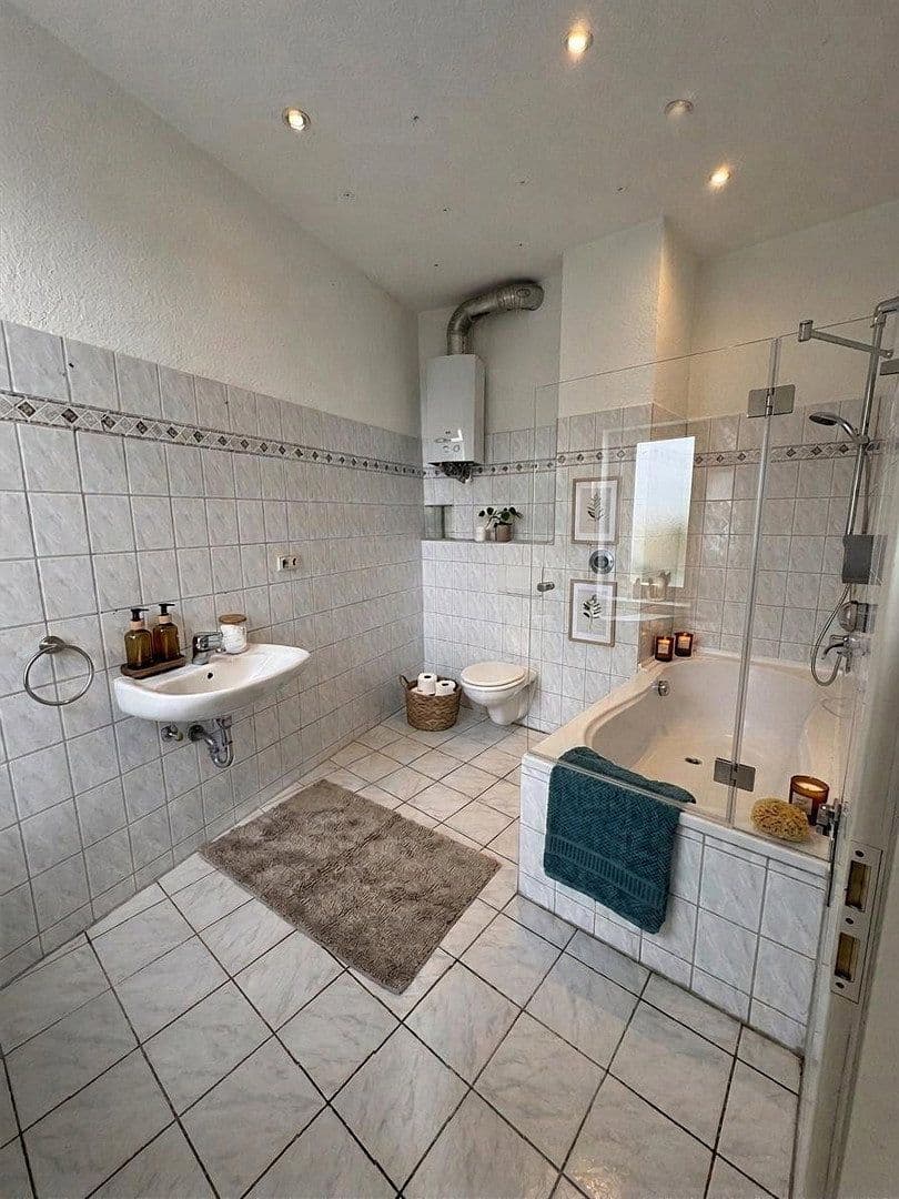 Prodej bytu 4+1 107 m², Gerichtsstraße 32, Witten, Severní Porýní-Vestfálsko Prodej bytu 4+1 107 m², Gerichtsstraße 32, Witten, Severní Porýní-Vestfálsko