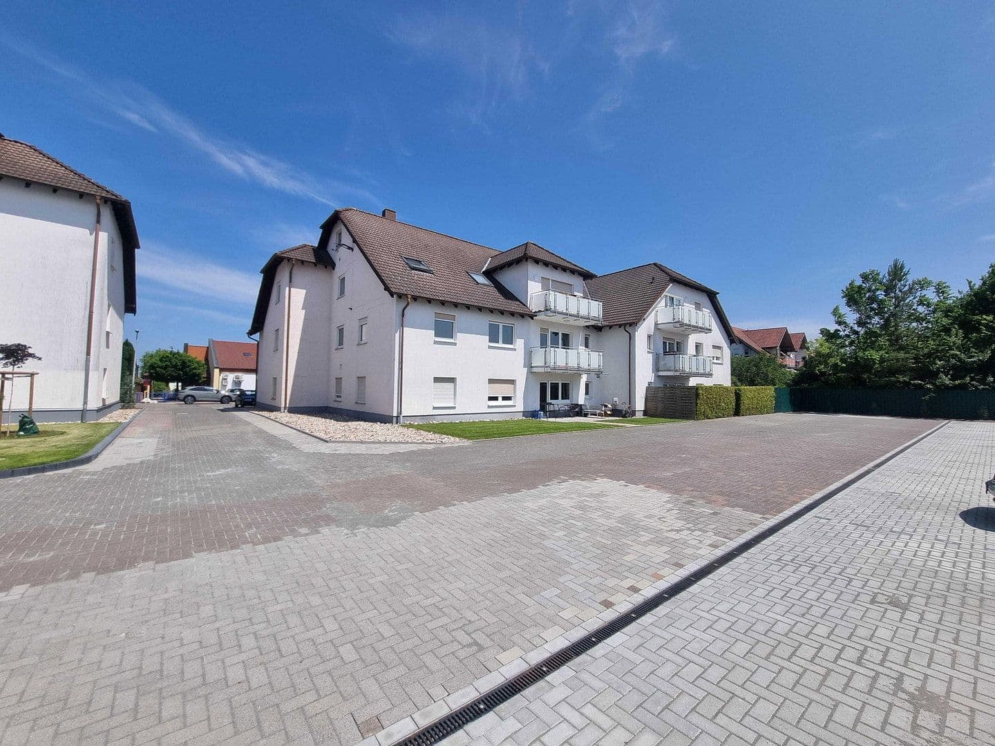Prodej domu 2.677 m², pozemek 3.863 m², Seufzerweg 2-4, Ramstein-Miesenbach, Porýní-Falc Prodej domu 2.677 m², pozemek 3.863 m², Seufzerweg 2-4, Ramstein-Miesenbach, Porýní-Falc