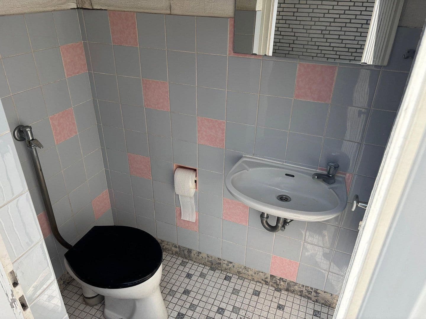 Prodej domu 113 m², pozemek 736 m², Kerken, Severní Porýní-Vestfálsko Prodej domu 113 m², pozemek 736 m², Kerken, Severní Porýní-Vestfálsko