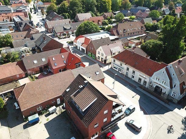Pronájem bytu 4+1 120 m², Hauptstraße 50a, Hage, Dolní Sasko Pronájem bytu 4+1 120 m², Hauptstraße 50a, Hage, Dolní Sasko