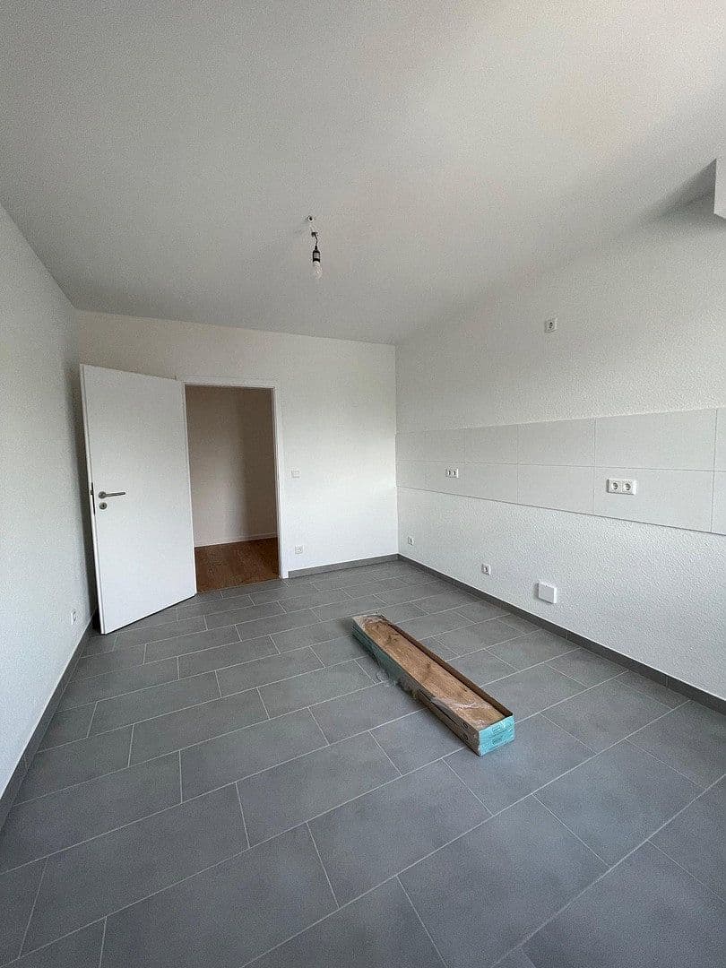 Pronájem bytu 2+1 77 m², Feldstr. 1, Meerbusch, Severní Porýní-Vestfálsko Pronájem bytu 2+1 77 m², Feldstr. 1, Meerbusch, Severní Porýní-Vestfálsko