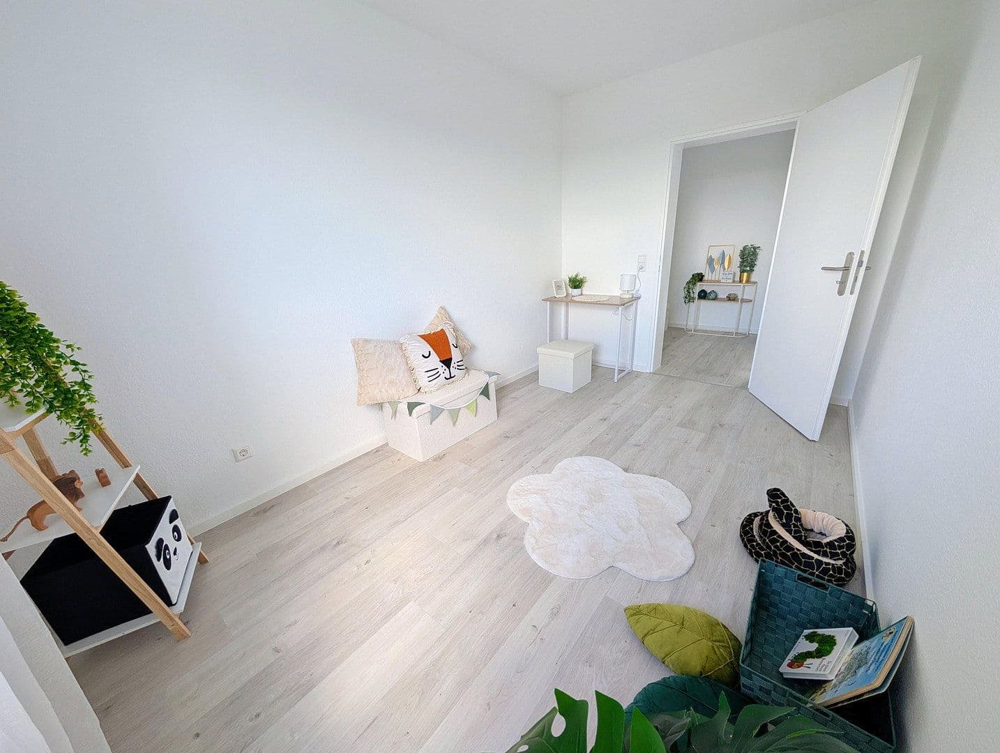 Prodej bytu 3+1 76 m², Rheinecke 27, Ludwigshafen am Rhein, Porýní-Falc Prodej bytu 3+1 76 m², Rheinecke 27, Ludwigshafen am Rhein, Porýní-Falc