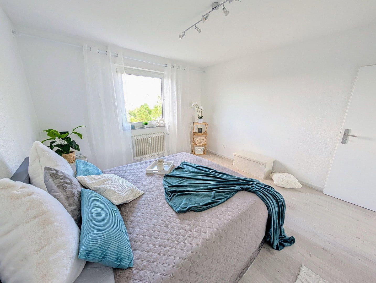 Prodej bytu 3+1 76 m², Rheinecke 27, Ludwigshafen am Rhein, Porýní-Falc Prodej bytu 3+1 76 m², Rheinecke 27, Ludwigshafen am Rhein, Porýní-Falc