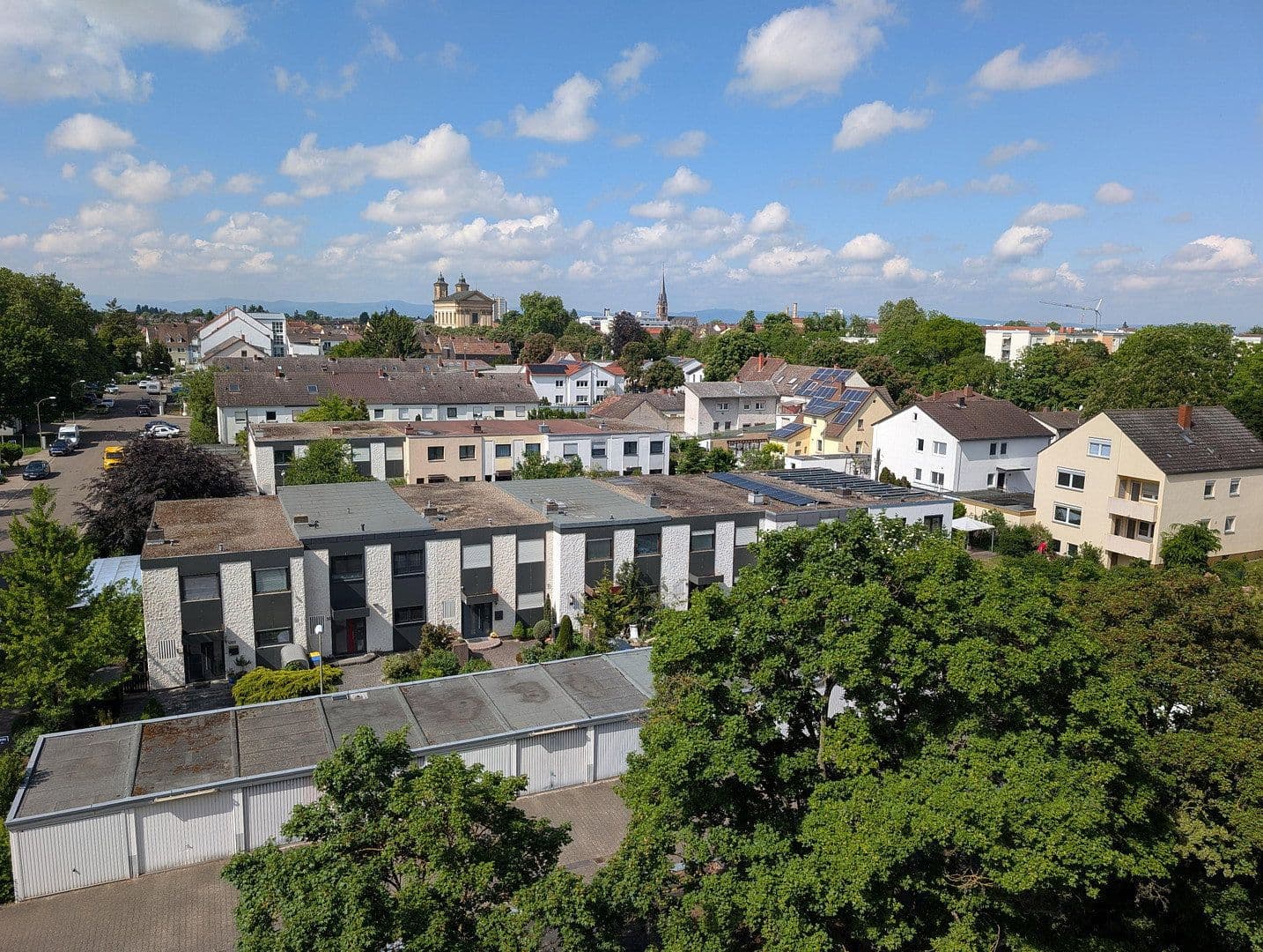 Prodej bytu 3+1 76 m², Rheinecke 27, Ludwigshafen am Rhein, Porýní-Falc Prodej bytu 3+1 76 m², Rheinecke 27, Ludwigshafen am Rhein, Porýní-Falc