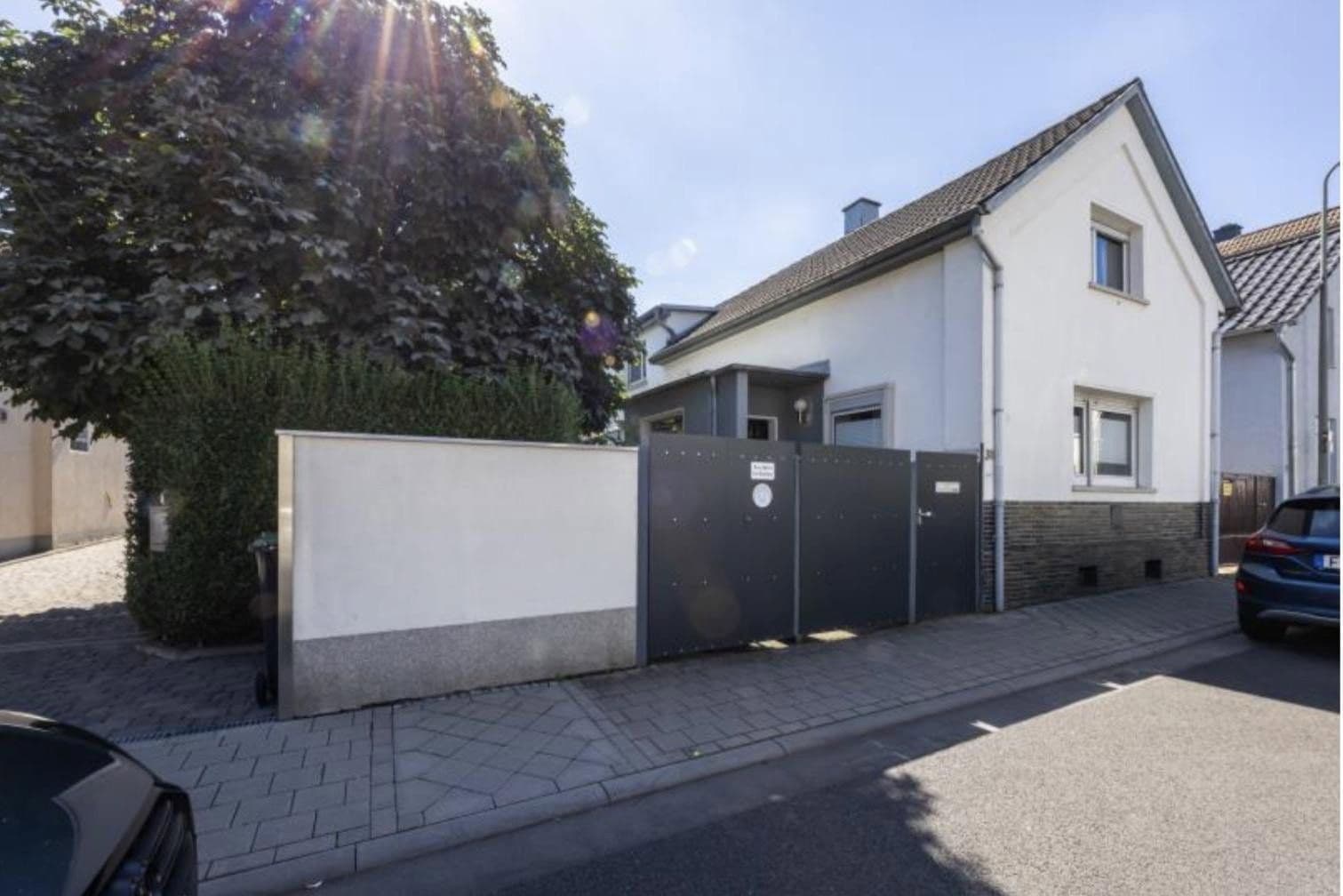 Prodej domu 270 m², pozemek 734 m², Philipp-Schnell-Strasse 31-33, Frankfurt, Hessen Prodej domu 270 m², pozemek 734 m², Philipp-Schnell-Strasse 31-33, Frankfurt, Hessen