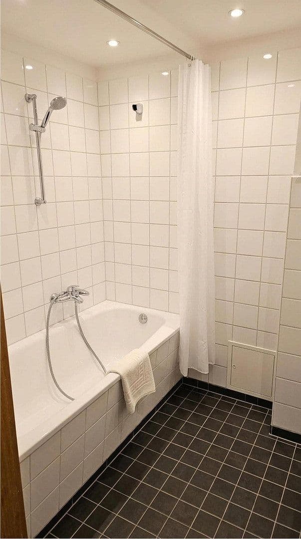 Pronájem bytu 3+1 75 m², Kühlweinstraße 4, Völklingen, Země Sársko Pronájem bytu 3+1 75 m², Kühlweinstraße 4, Völklingen, Země Sársko