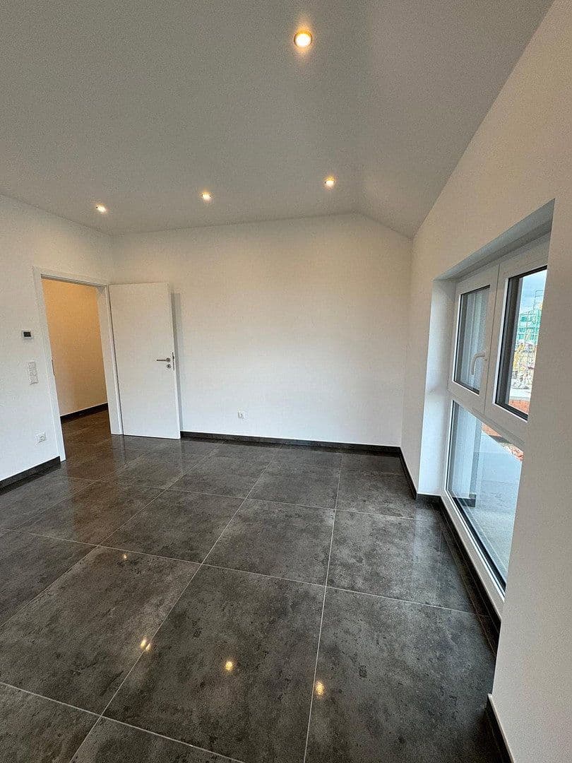 Pronájem domu 235 m², pozemek 50 m², Rodenbach, Hessen Pronájem domu 235 m², pozemek 50 m², Rodenbach, Hessen