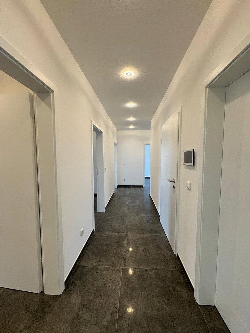 Pronájem domu 235 m², pozemek 50 m², Rodenbach, Hessen Pronájem domu 235 m², pozemek 50 m², Rodenbach, Hessen