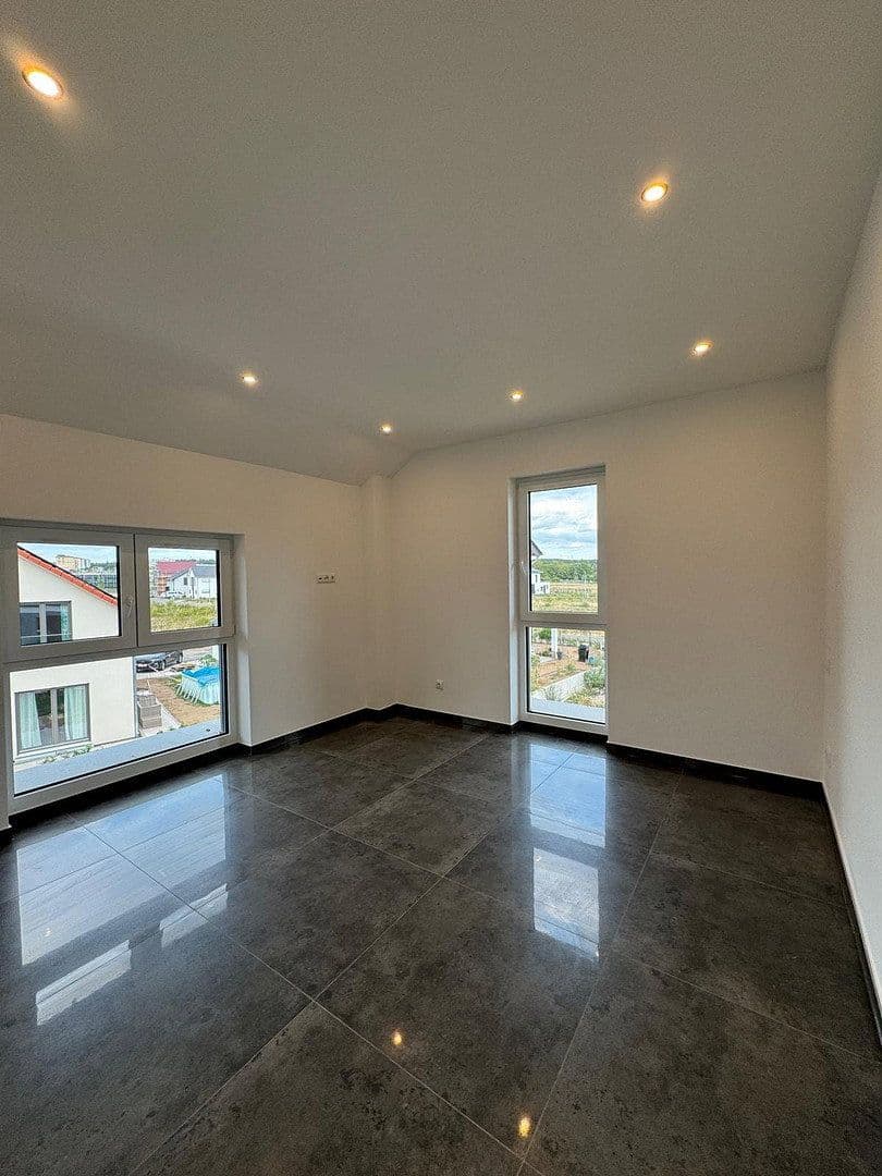Pronájem domu 235 m², pozemek 50 m², Rodenbach, Hessen Pronájem domu 235 m², pozemek 50 m², Rodenbach, Hessen