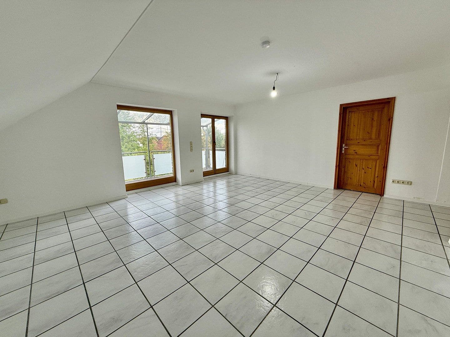 Prodej bytu 4+1 85 m², Wesseling, Severní Porýní-Vestfálsko Prodej bytu 4+1 85 m², Wesseling, Severní Porýní-Vestfálsko