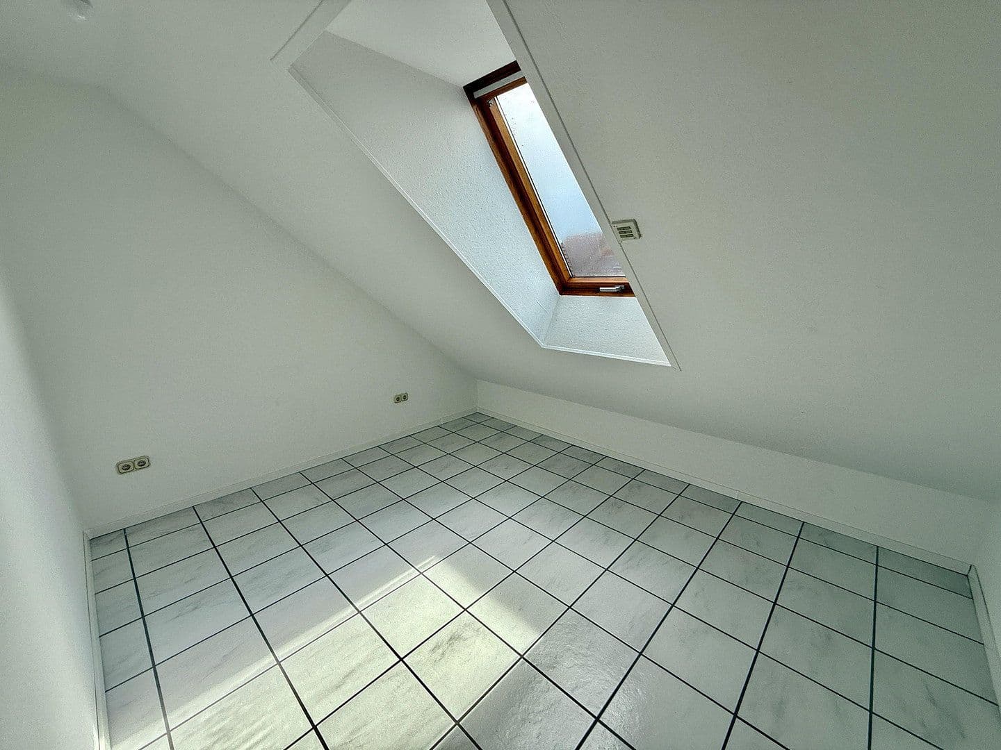 Prodej bytu 4+1 85 m², Wesseling, Severní Porýní-Vestfálsko Prodej bytu 4+1 85 m², Wesseling, Severní Porýní-Vestfálsko