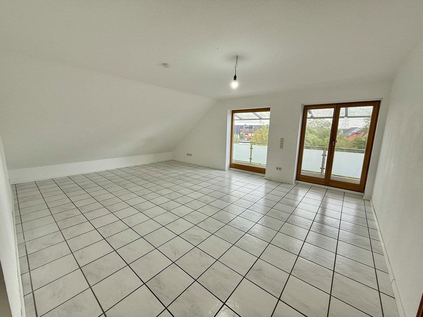 Prodej bytu 4+1 85 m², Wesseling, Severní Porýní-Vestfálsko Prodej bytu 4+1 85 m², Wesseling, Severní Porýní-Vestfálsko
