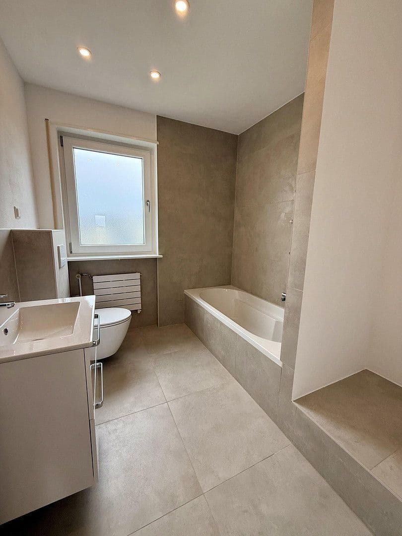 Prodej bytu 3+1 91 m², Multring 7, Weinheim, Bádensko-Württembersko Prodej bytu 3+1 91 m², Multring 7, Weinheim, Bádensko-Württembersko
