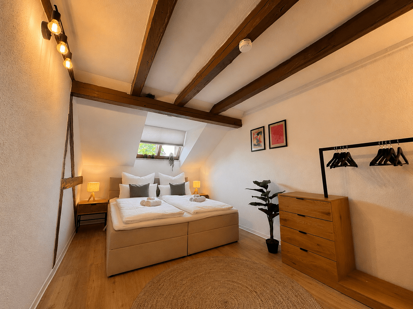 Pronájem bytu 2+1 59 m², Max-Pechstein-Str. 2, Cvikov, Sasko Pronájem bytu 2+1 59 m², Max-Pechstein-Str. 2, Cvikov, Sasko
